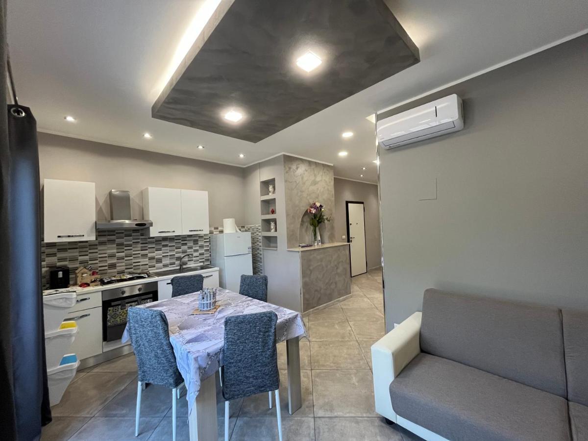 Casa Ferdinandea Apartment คาตาเนีย ภายนอก รูปภาพ