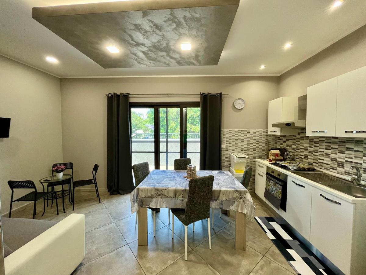 Casa Ferdinandea Apartment คาตาเนีย ภายนอก รูปภาพ