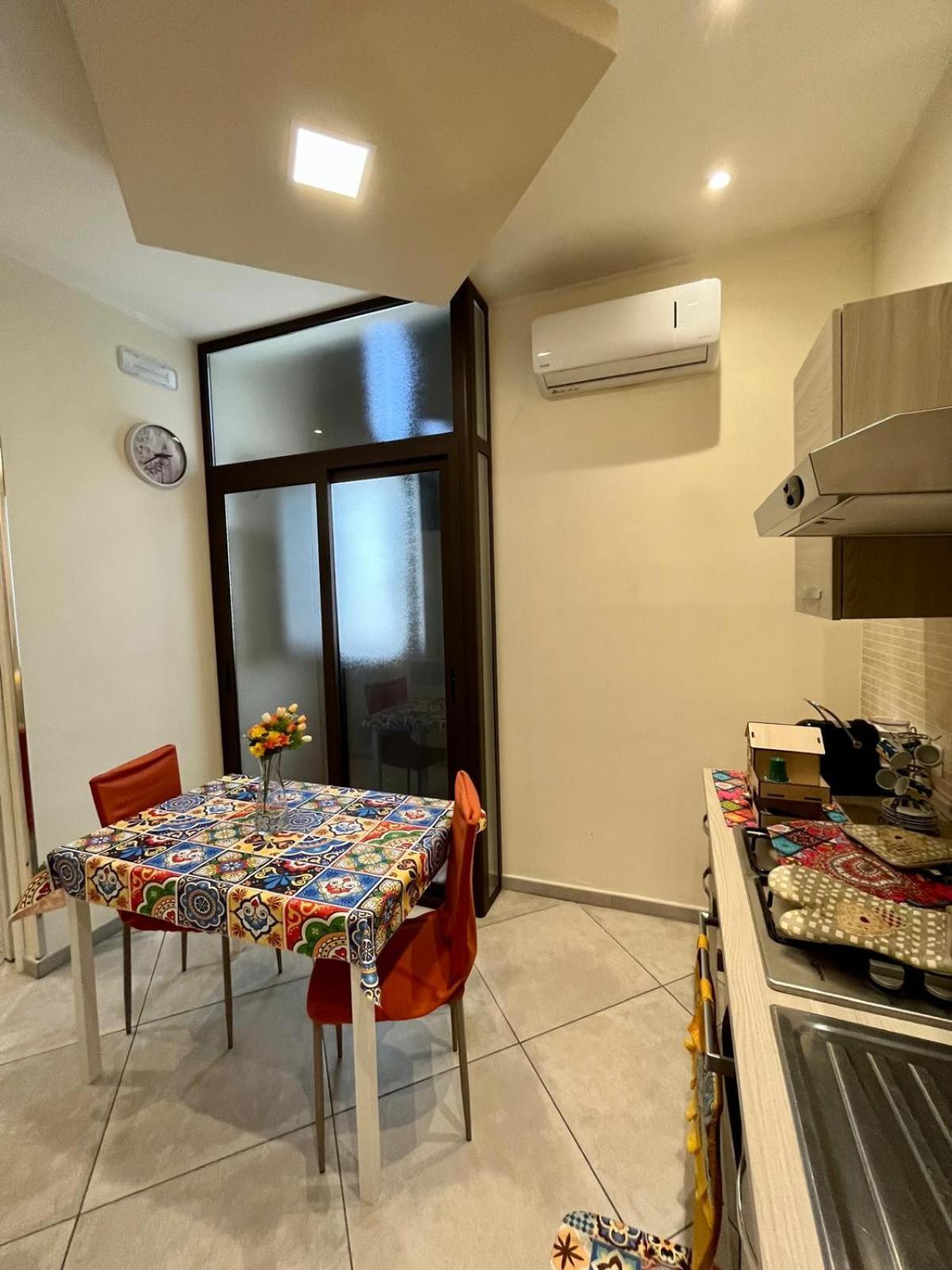 Casa Ferdinandea Apartment คาตาเนีย ภายนอก รูปภาพ