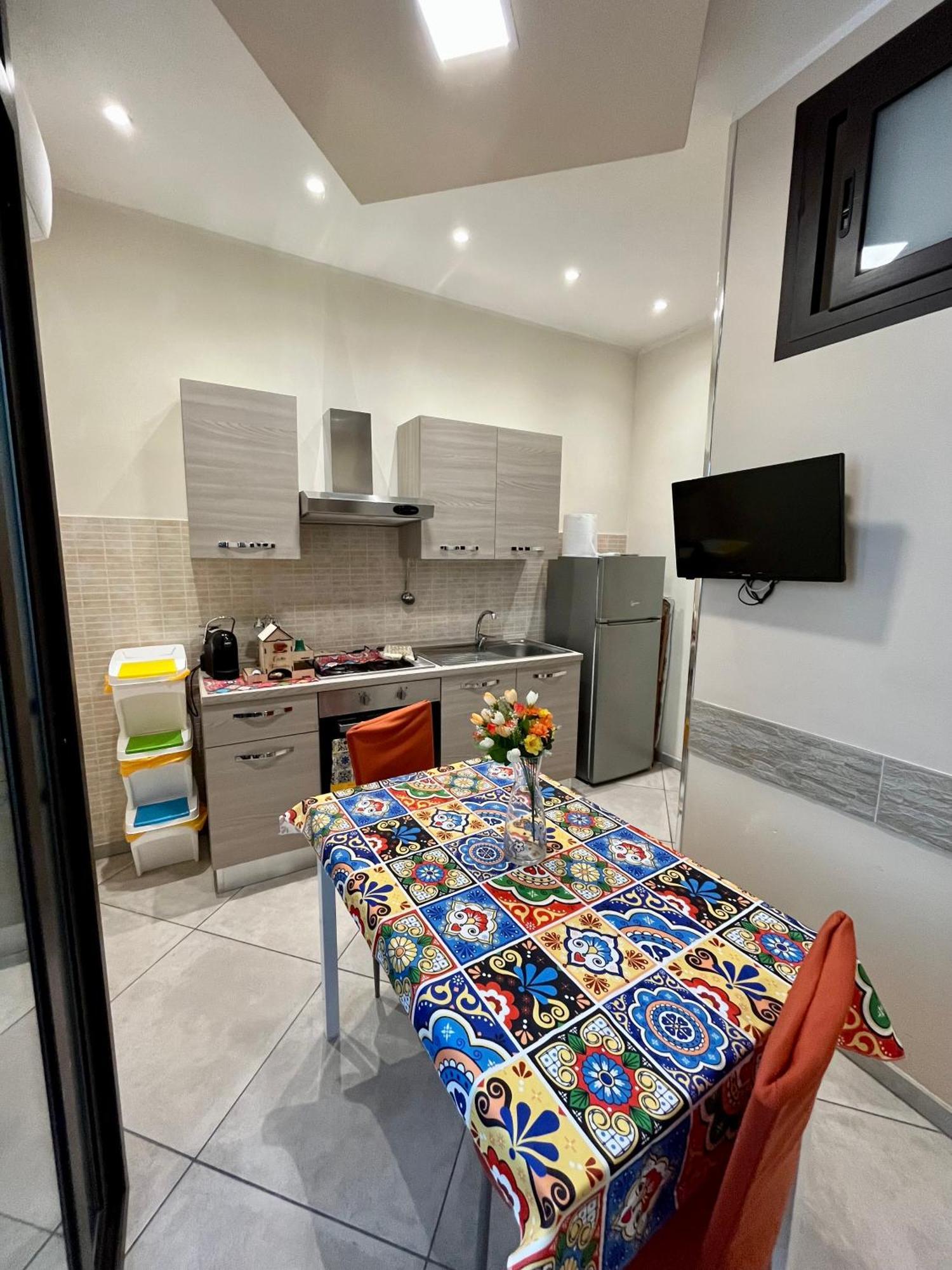 Casa Ferdinandea Apartment คาตาเนีย ภายนอก รูปภาพ